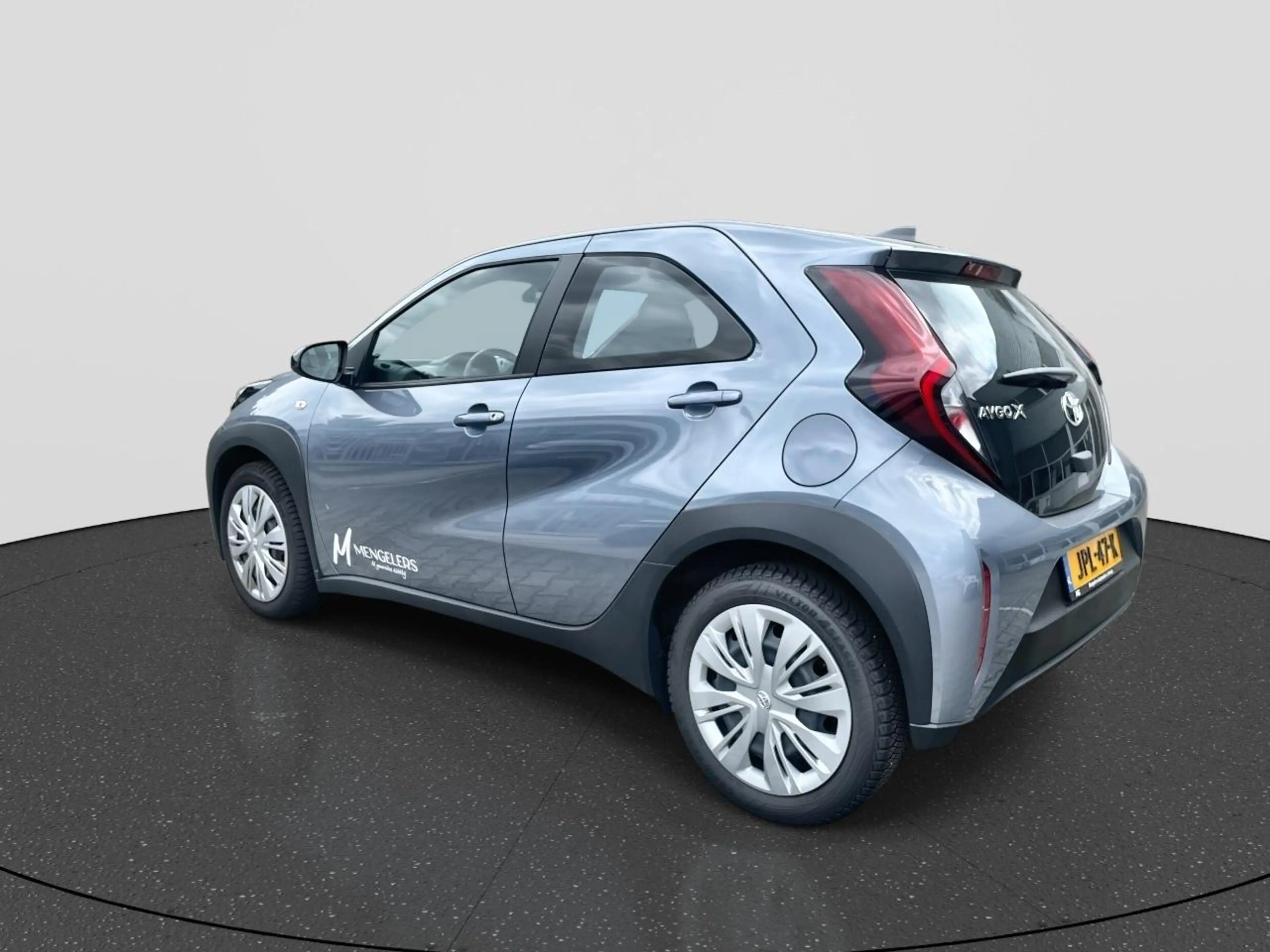 Toyota Aygo X 1.0 VVT-i MT Play — photo 5