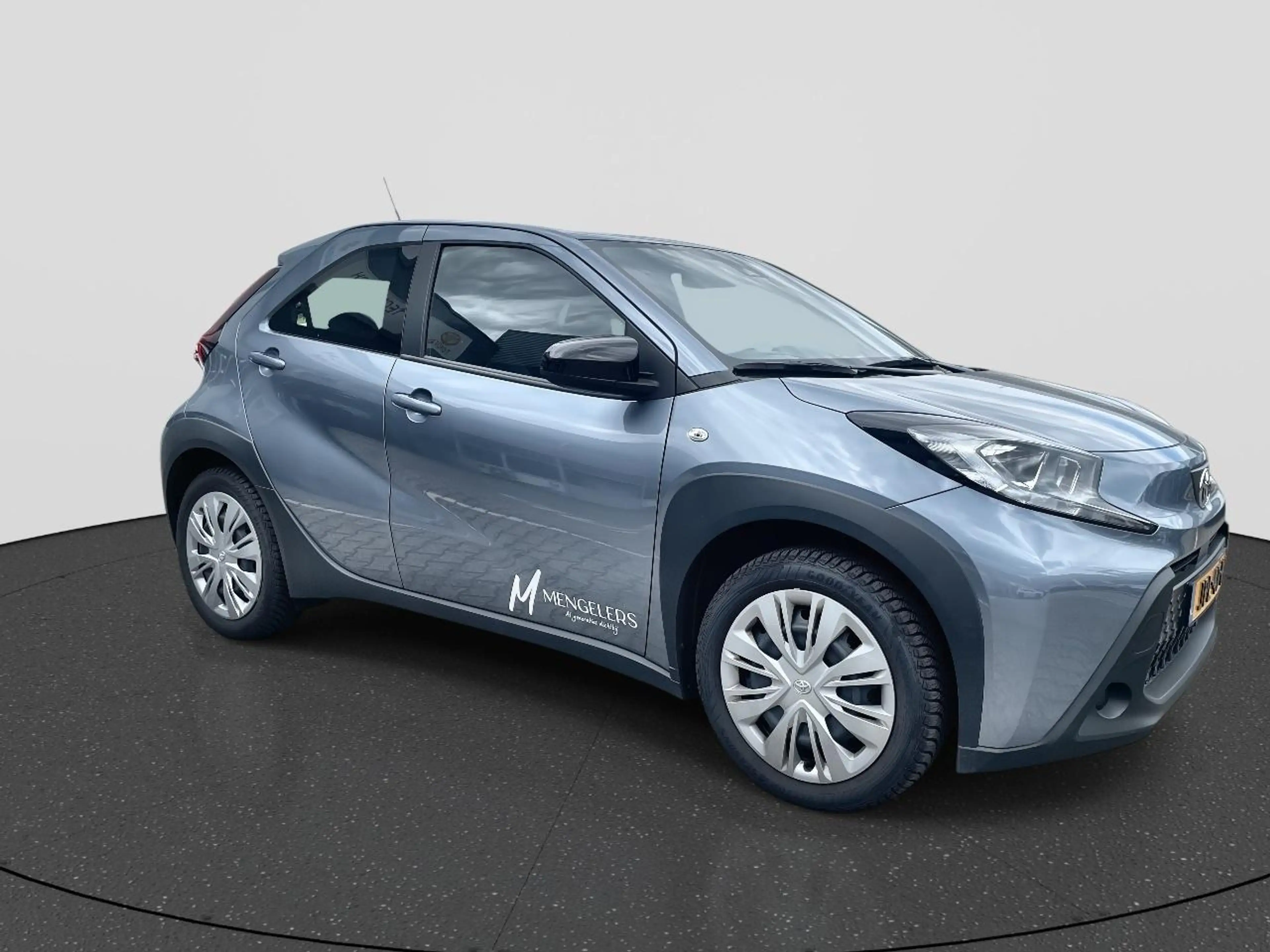 Toyota Aygo X 1.0 VVT-i MT Play — photo 2