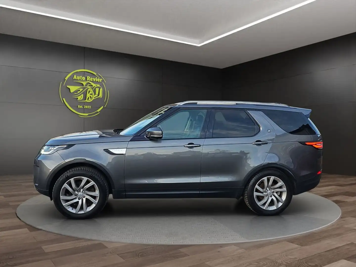 Land Rover Discovery TD6 SE Grau - 2