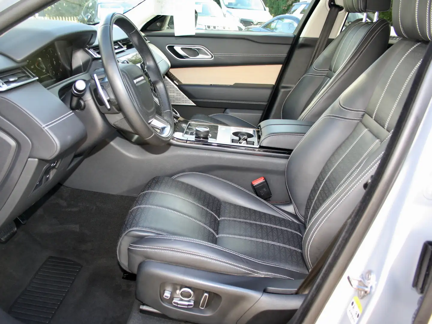 Land Rover Range Rover Velar D300"Head Up"+Panorama+Massage Sitze+1.HD+Insp.NEU Argent - 2