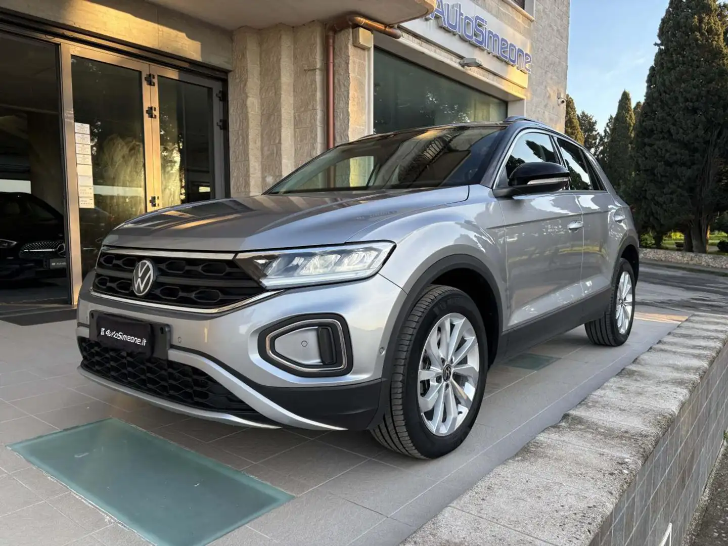 Volkswagen T-Roc 2.0 TDI SCR 150 CV DSG Business BlueMotion Technol Grigio - 1