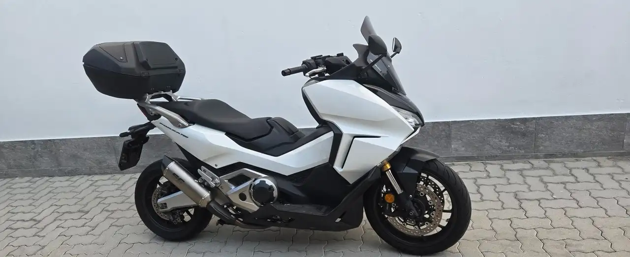Honda Forza 750