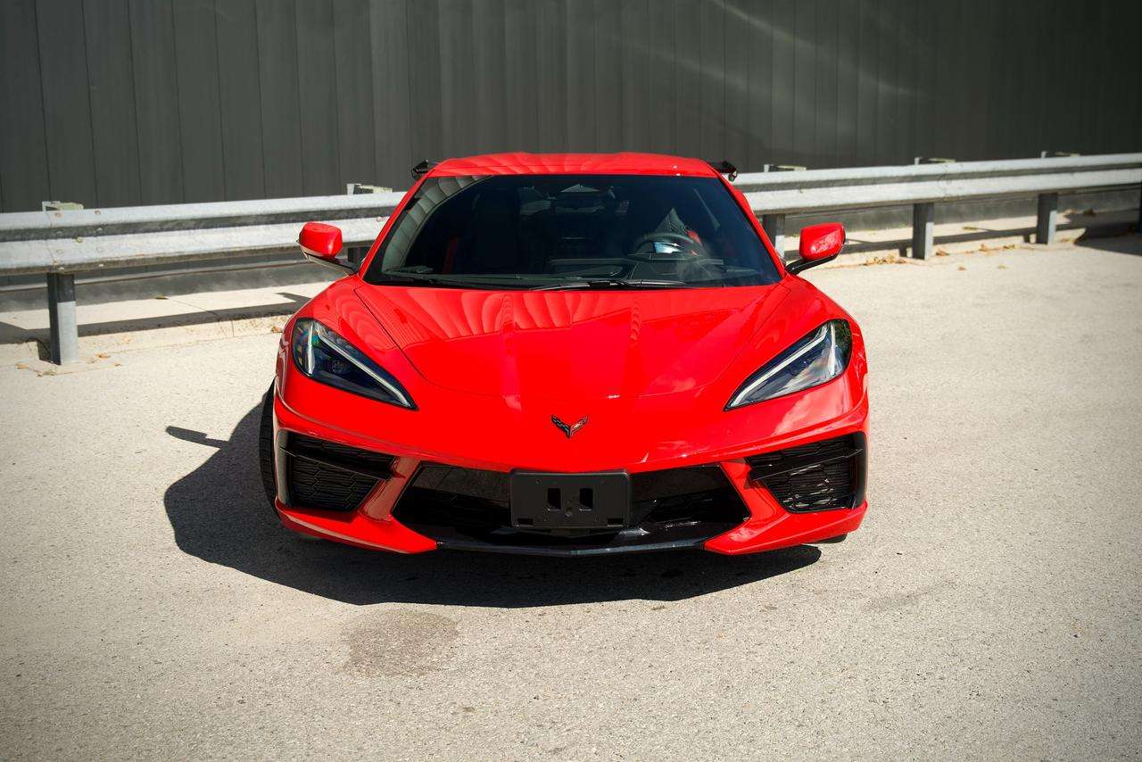 2027 Chevrolet Corvette 1LT — снимка 2