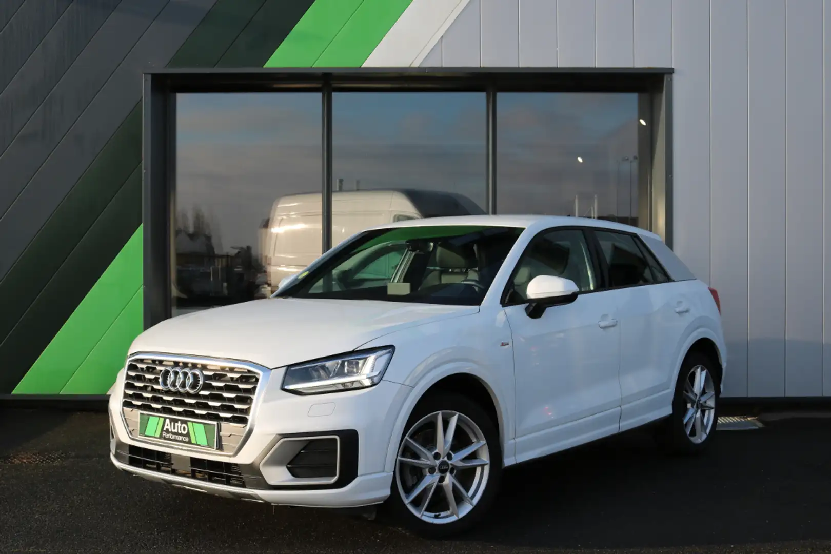 Audi Q2 35 TDI 150 S tronic 7 S Line - 1