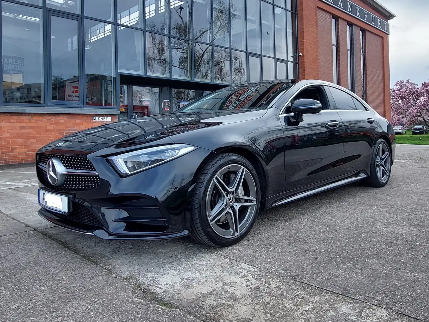 Mercedes-Benz CLS 300 CLS d 9G-TRONIC AMG Line Černá - 1