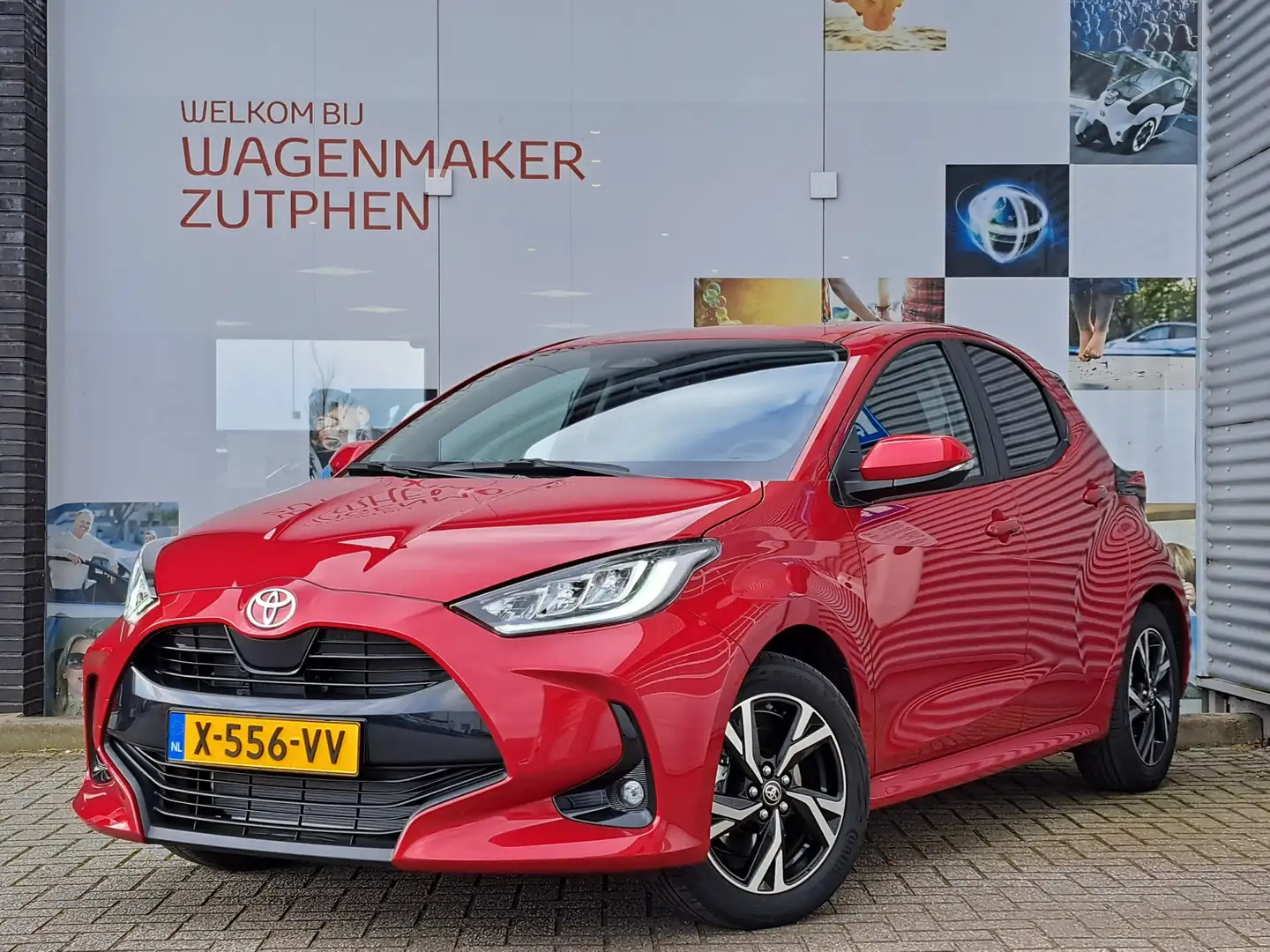 Toyota Yaris Hybrid 115 First Edition Automaat | 2024 FACELIFT Rosso - 1