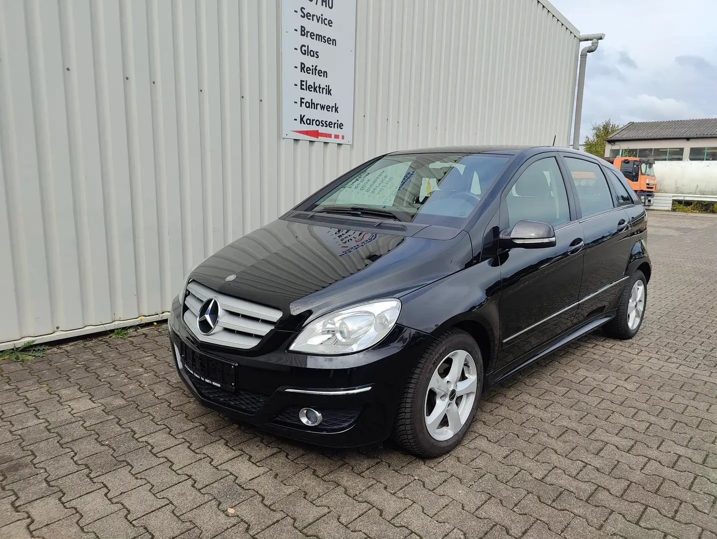 Mercedes-Benz B 200 B 200 Klima AHK ZV Schwarz - 2