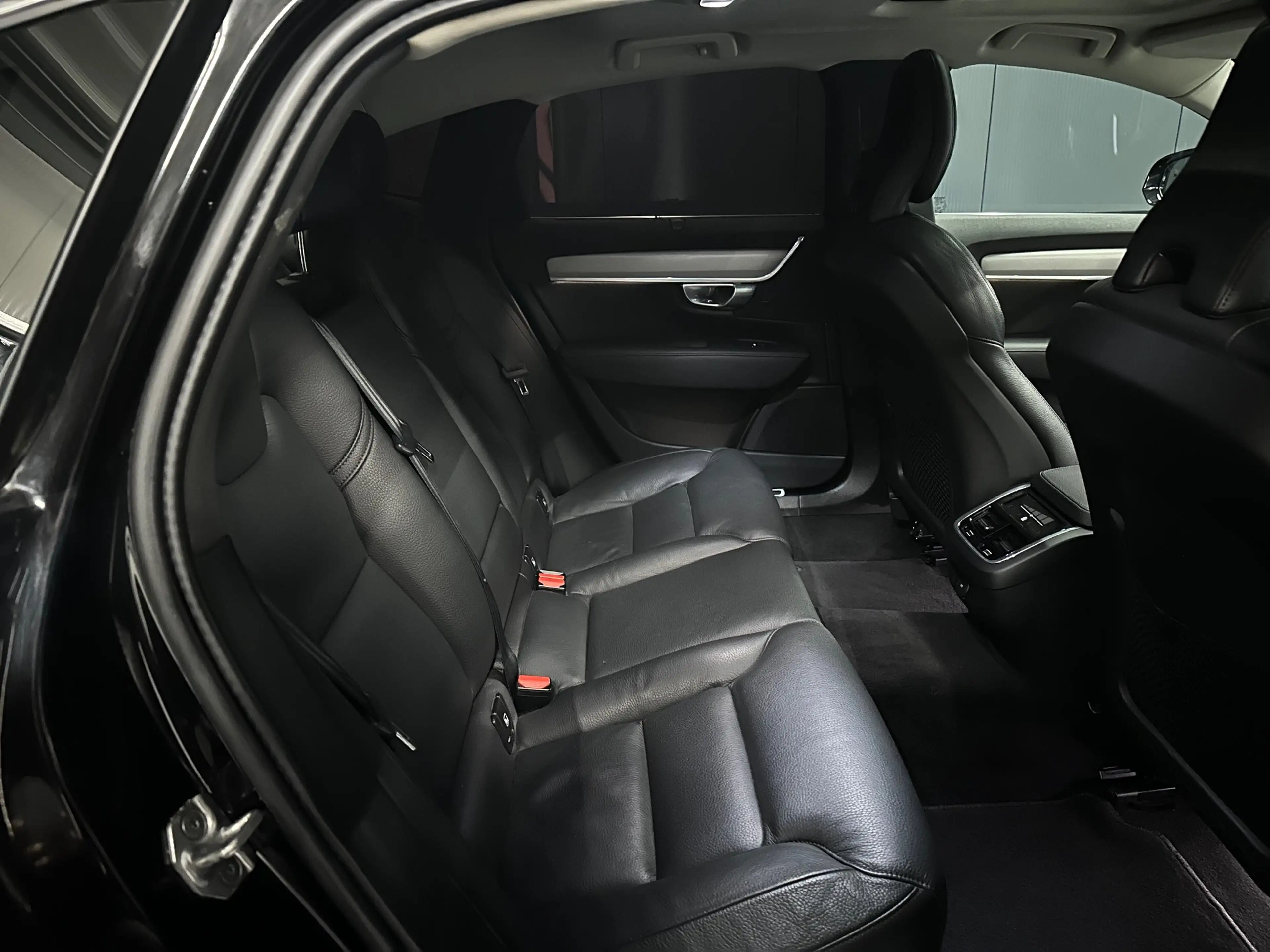 Volvo S90 Momentum Pro AWD *19Zoll*Xenium-Paket*360*Standhzg — photo 27