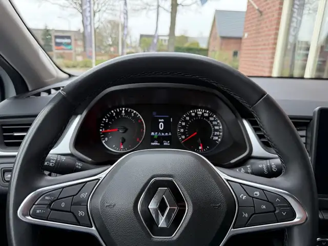 Renault Captur view 8