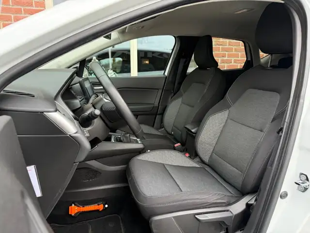 Renault Captur view 4