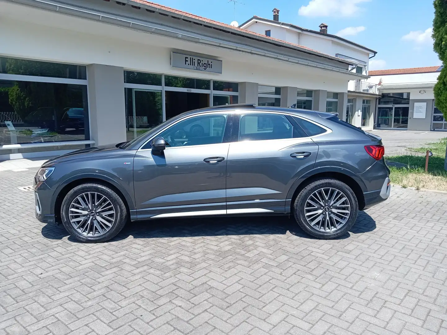 Audi Q3 Q3 SPB 35 TDI S tronic S line edition Grigio - 1