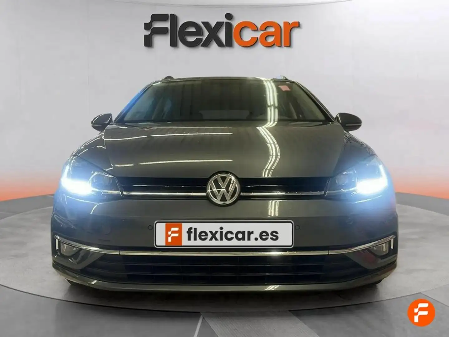 Volkswagen Golf Variant 1.0 TSI Advance 85kW Amarillo - 2