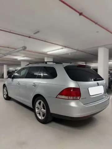 Volkswagen Golf view 6
