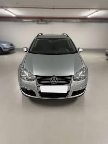Volkswagen Golf view 2