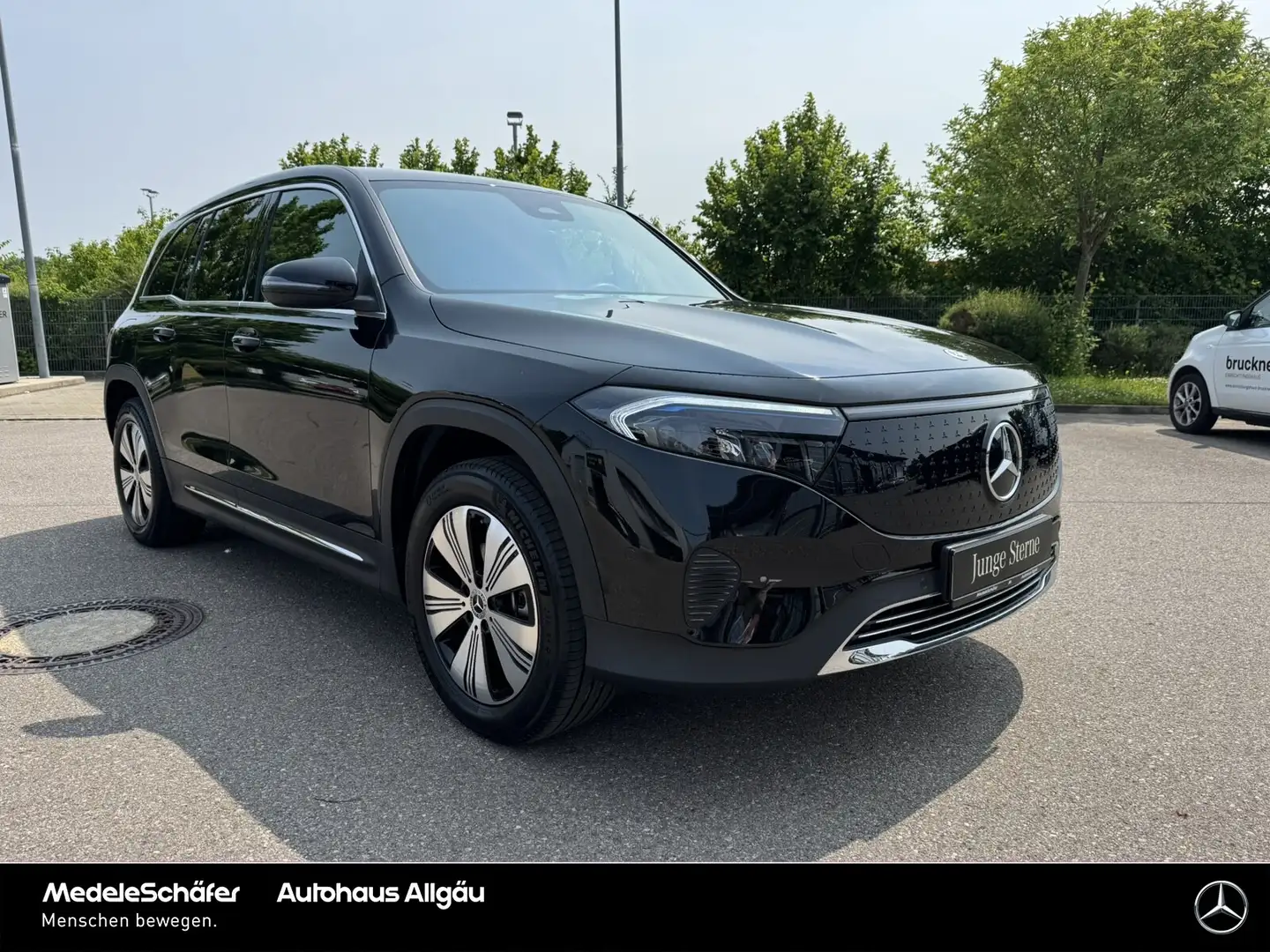 Mercedes-Benz EQB 300 EQB 300 4M Progressive Kamera Vorr.-Distronic LED Schwarz - 2