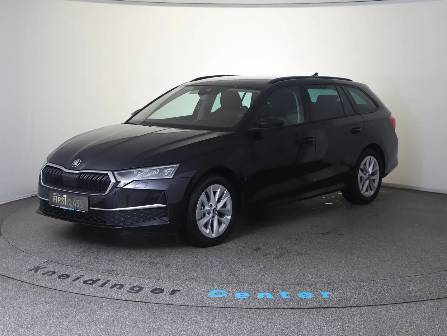 Skoda Octavia 4x4 Selection TSI DSG Schwarz - 2