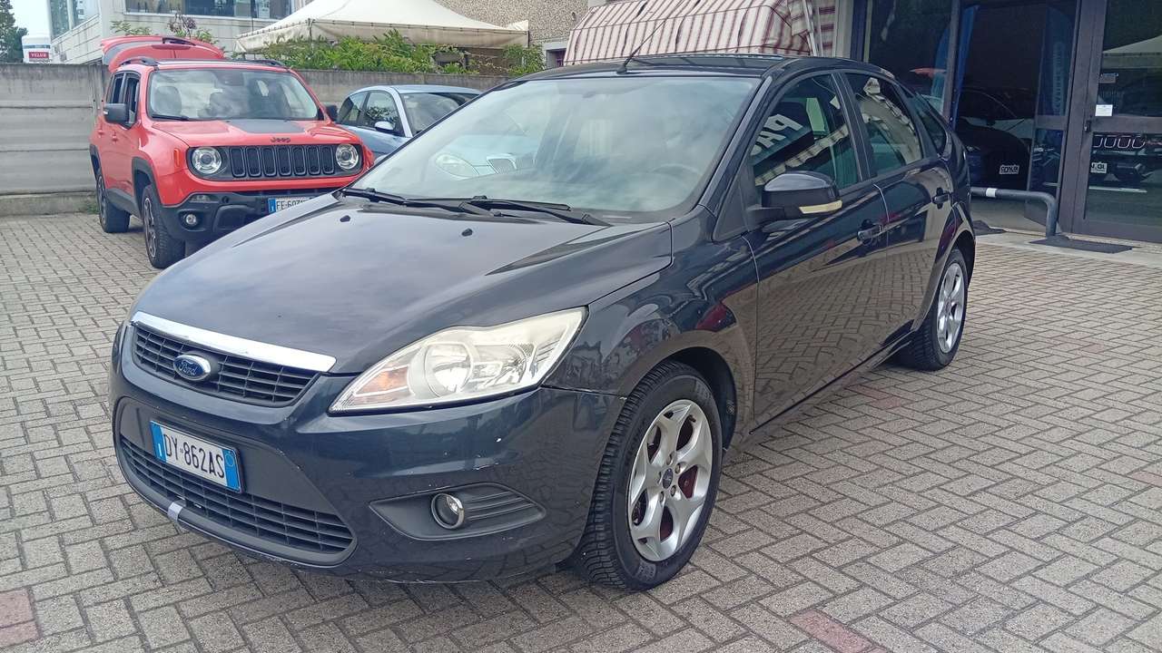 Ford Focus Focus II 2008 5p 1.6 Titanium 115cv