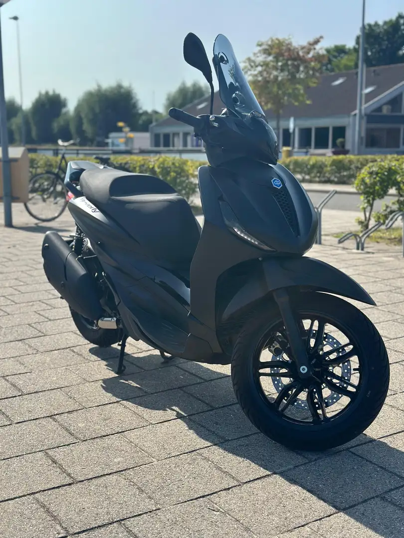 Piaggio Beverly 400 S HPE | 2600km | DEALER GARANTIE | 2024 Zwart - 1