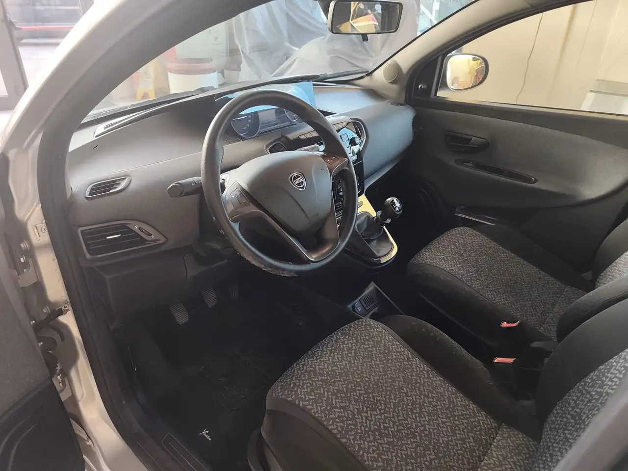 Lancia Ypsilon 2022 — фото 6