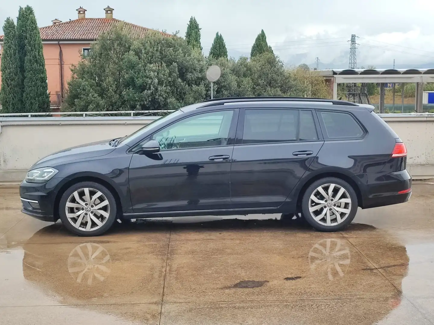 Volkswagen Golf Variant 1.6 TDI 115 CV DSG Highline BlueMotion Tech. Schwarz - 2