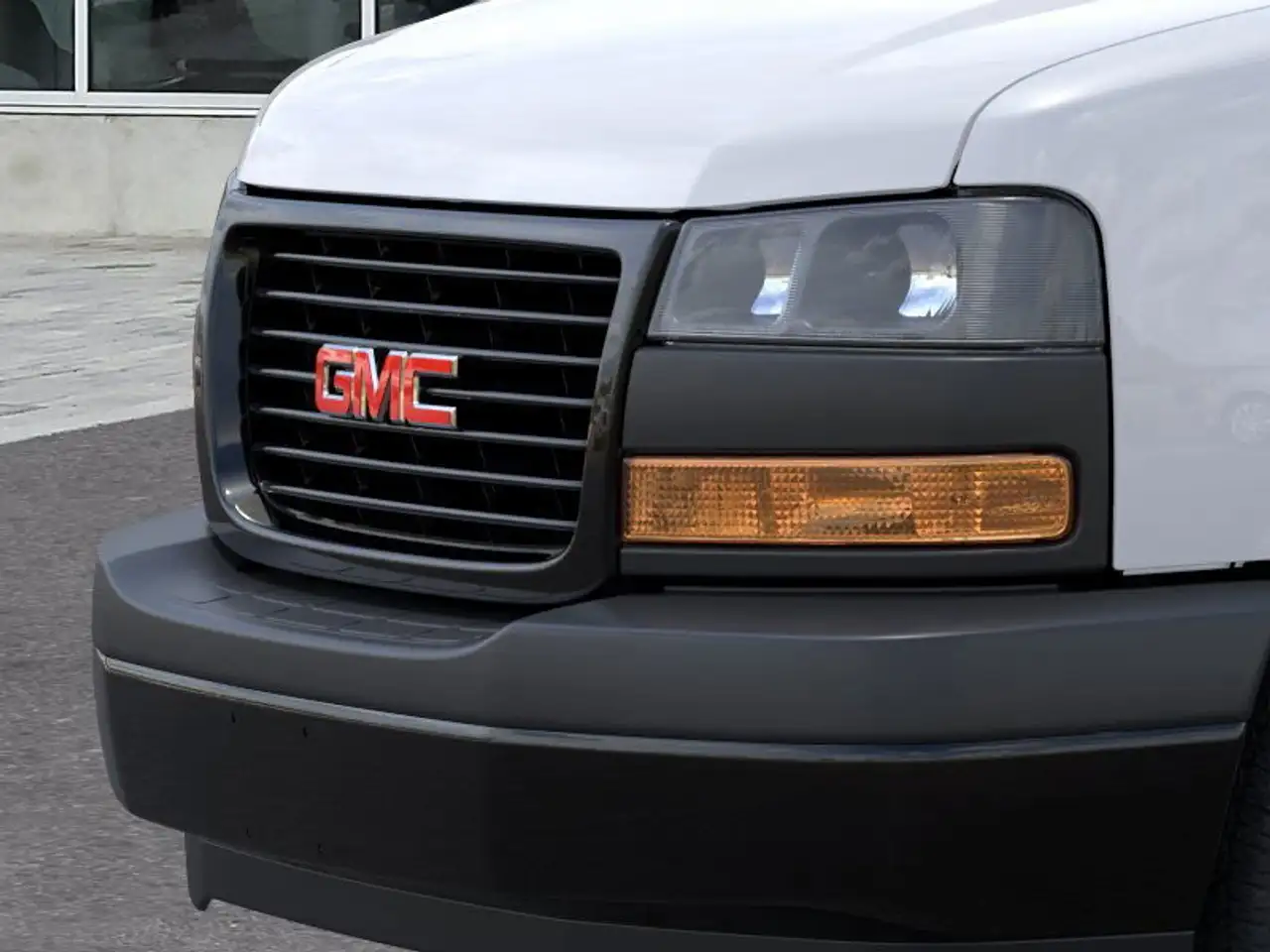 GMC Savana снимка GMC Savana