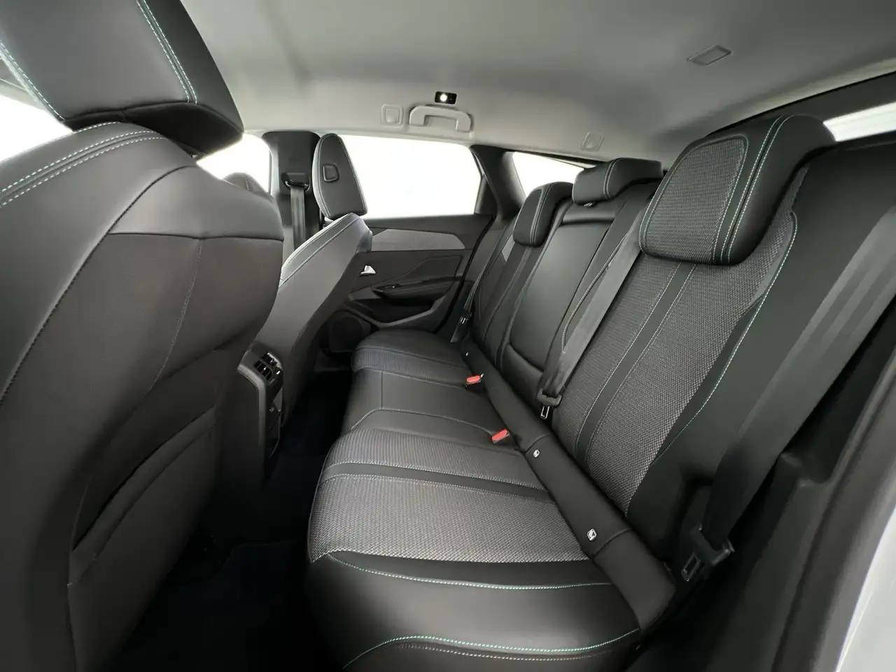 Peugeot 308 Allure Pack SW 1.5D*NAVI*SHZ*RFK*uvm 8