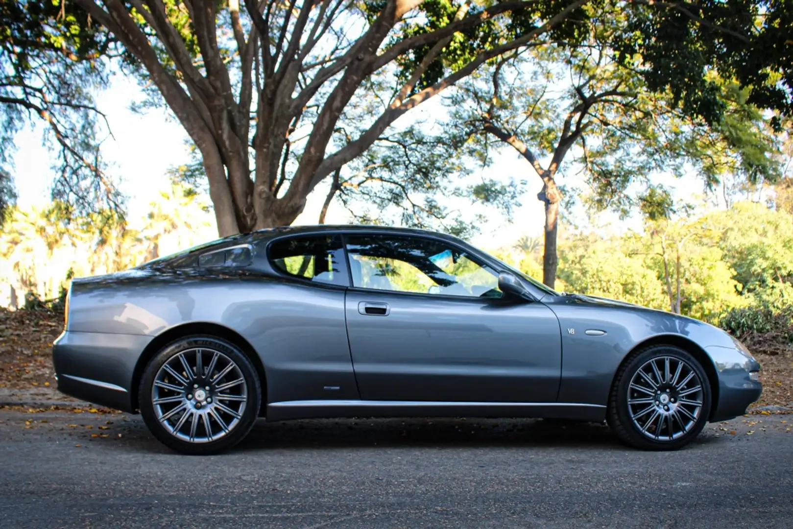 Maserati Coupe GT Серый - 2