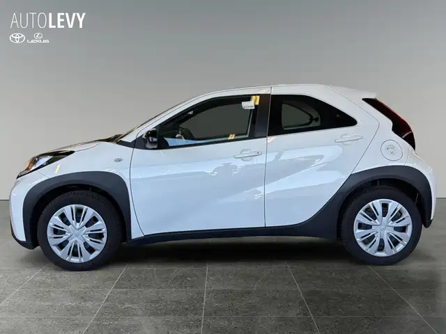 Toyota Aygo X view 3