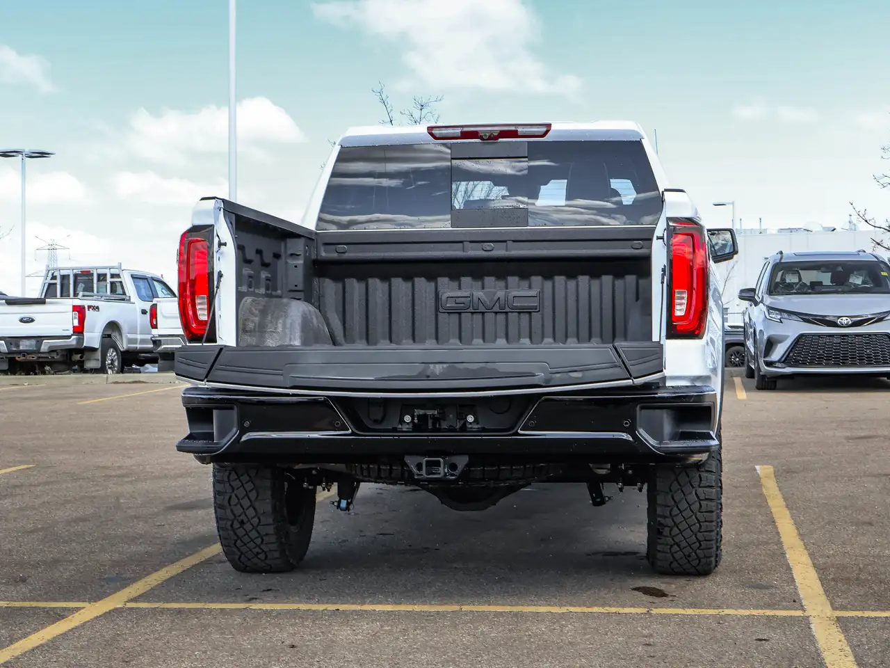 GMC Sierra 1500 photo GMC Sierra 1500