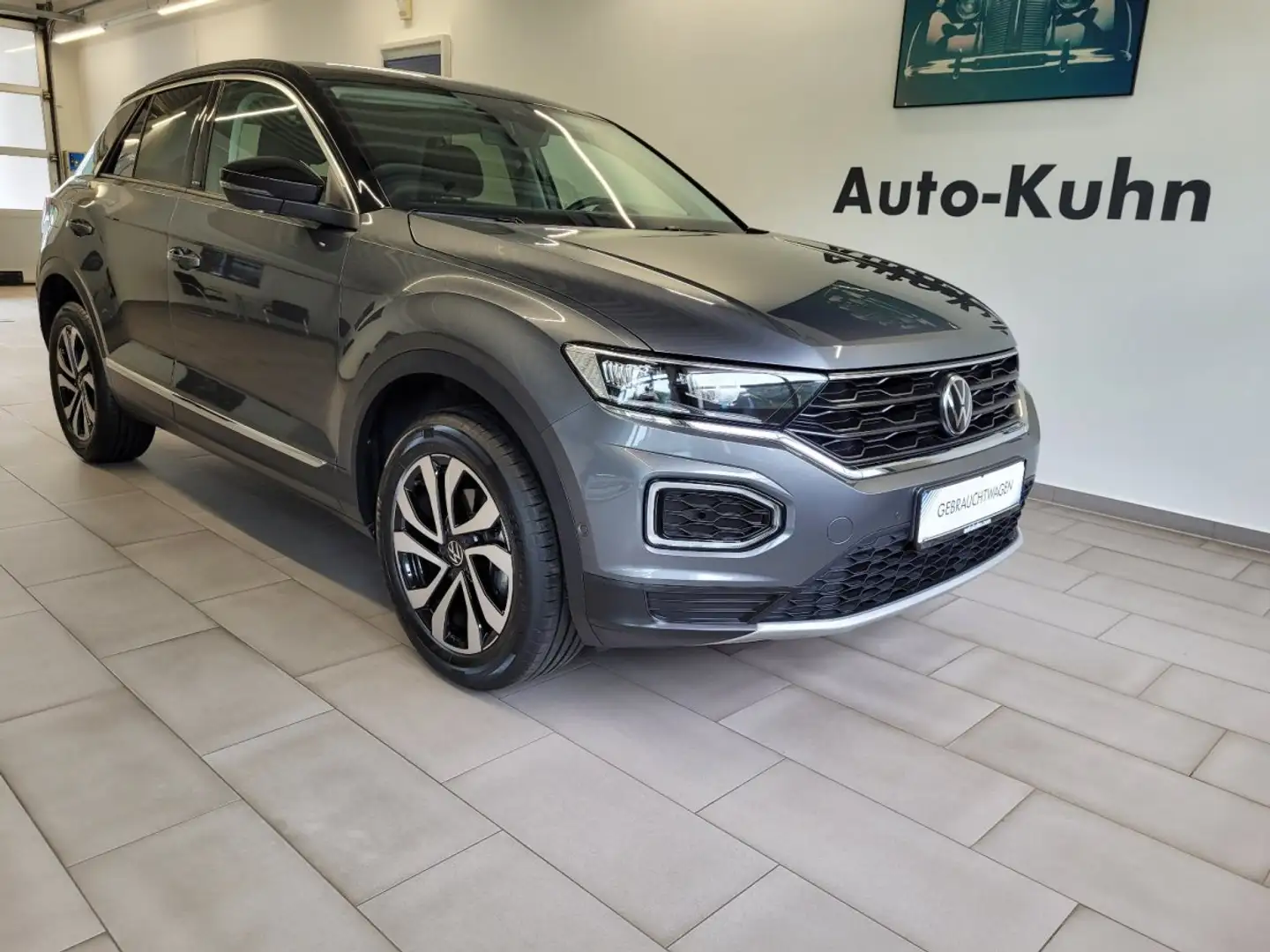 Volkswagen T-Roc 1.5 TSI 110KW DSG Active NAV,LED,Rückfk, Grau - 1