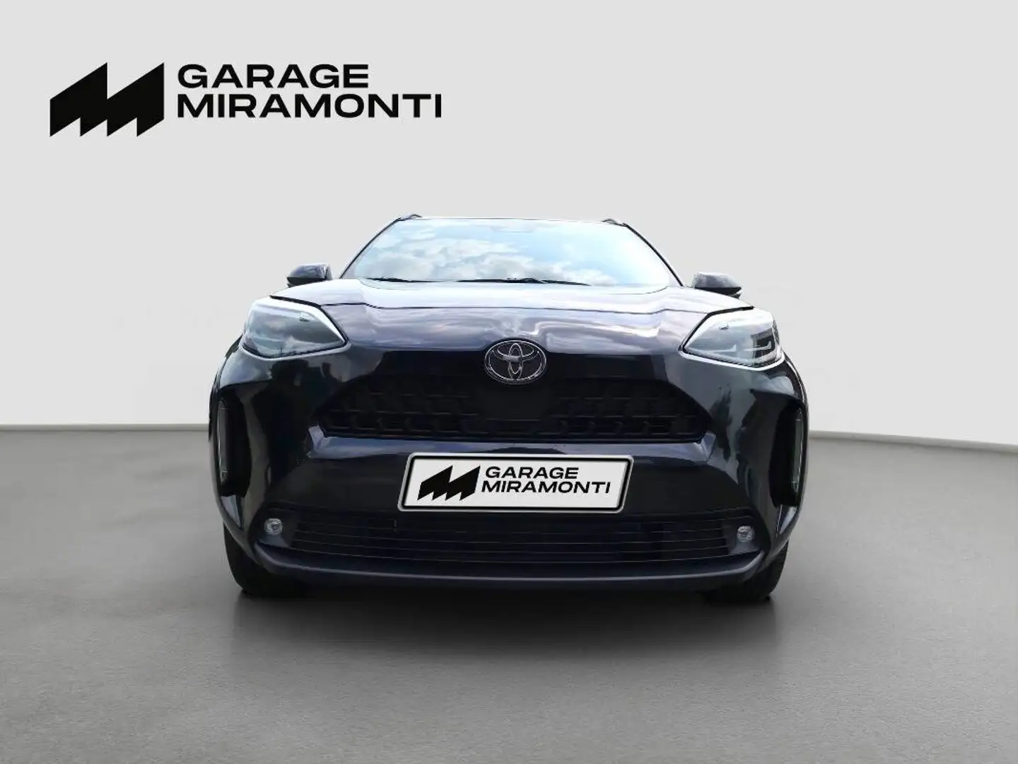 Toyota Yaris Cross 1.5h Trend fwd 116cv e-cvt Schwarz - 2