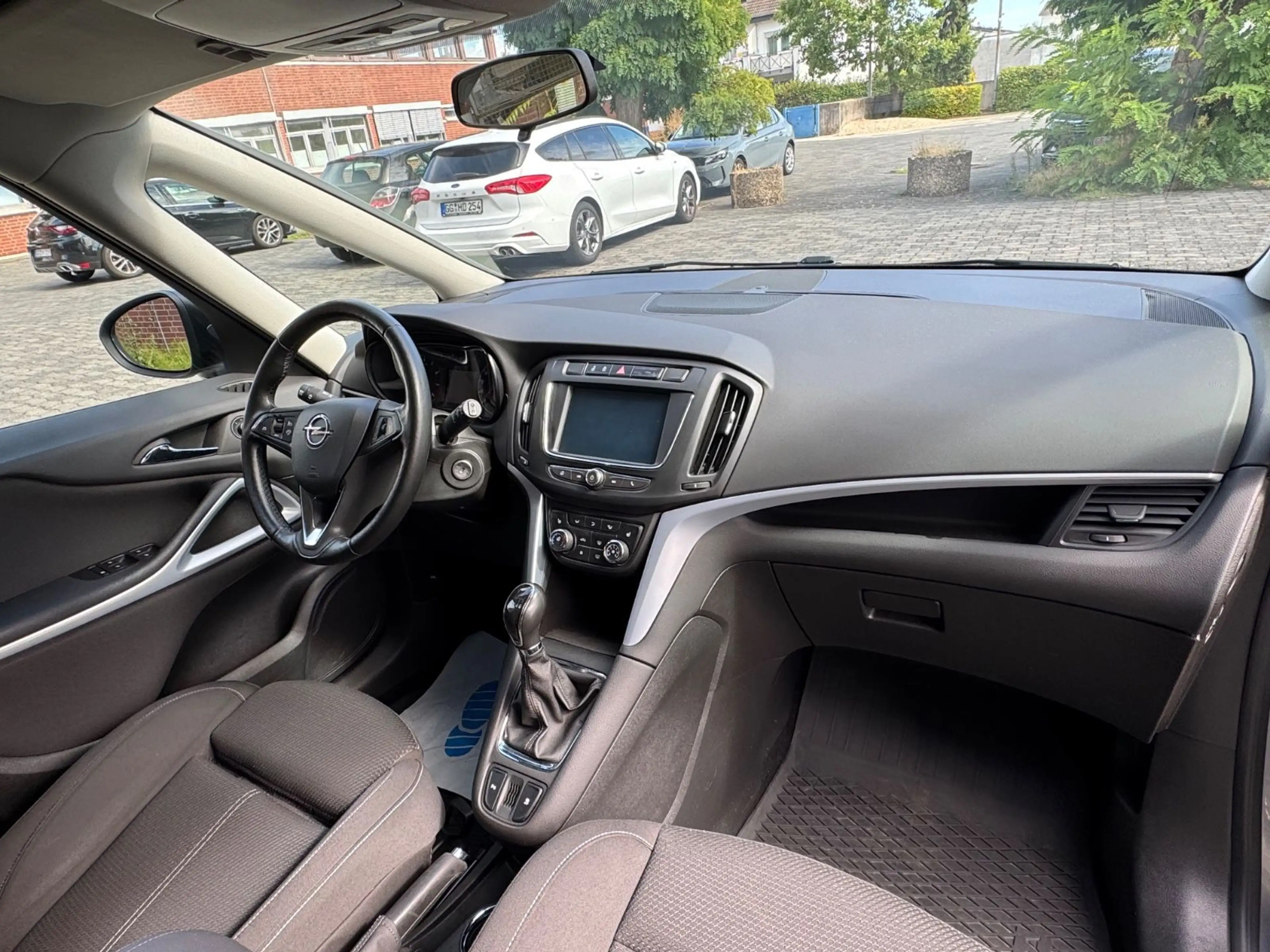 Opel Zafira C ON *7.STZ*NAVI*TEMPO*AHK*PDC*SHZ*KLIMA* — photo 10