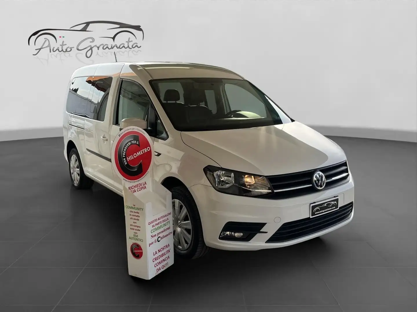 Volkswagen Caddy Pianale Ribassato 2.0 TDI 102CV DSG Trendline Maxi Bianco - 1