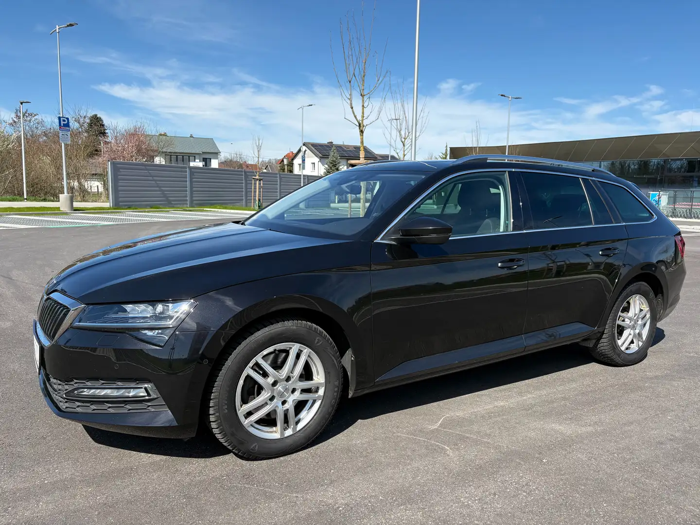 Skoda Superb Superb Kombi 2,0 TDI Style DSG Style Schwarz - 2