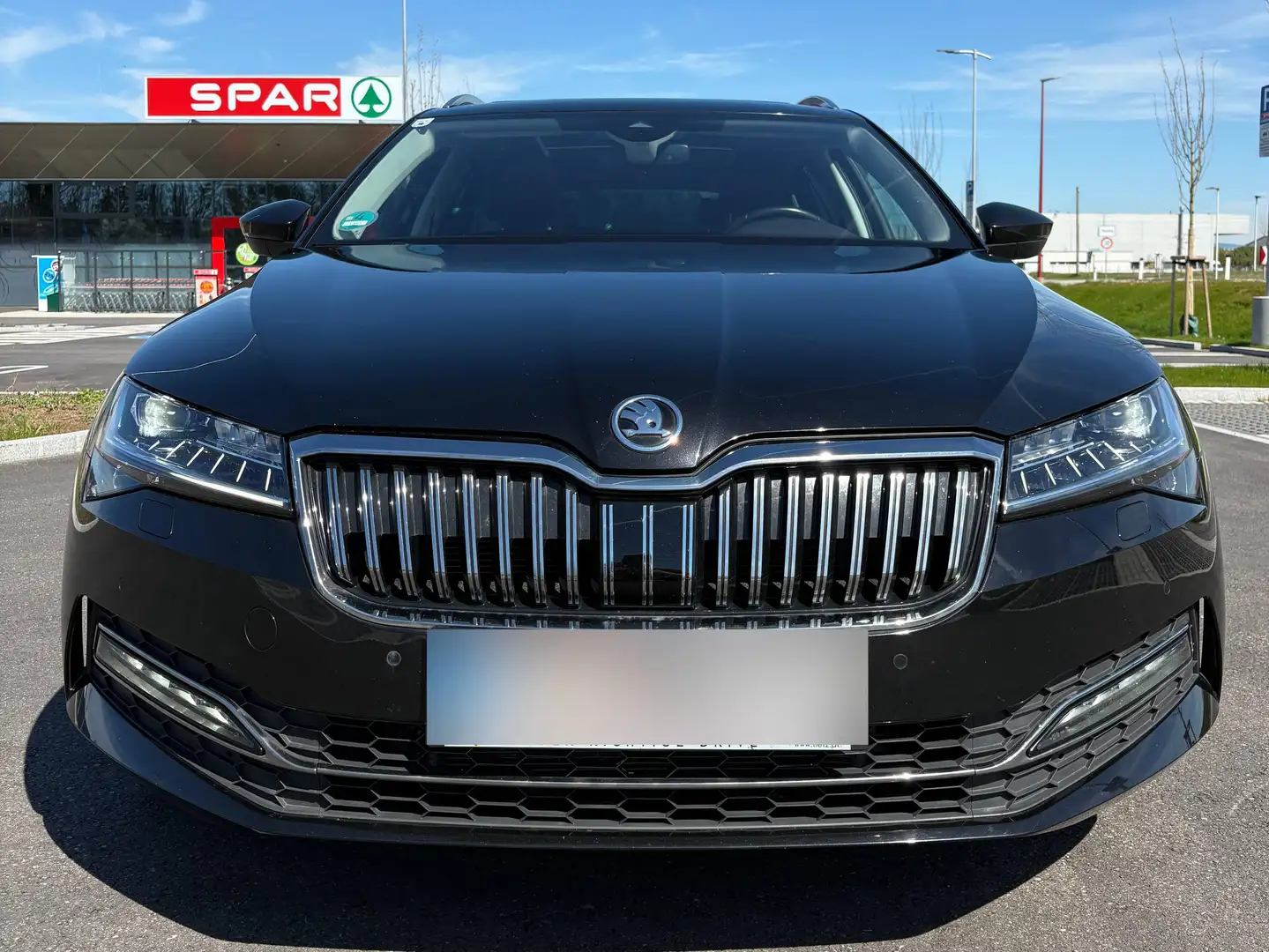 Skoda Superb Superb Kombi 2,0 TDI Style DSG Style Schwarz - 1