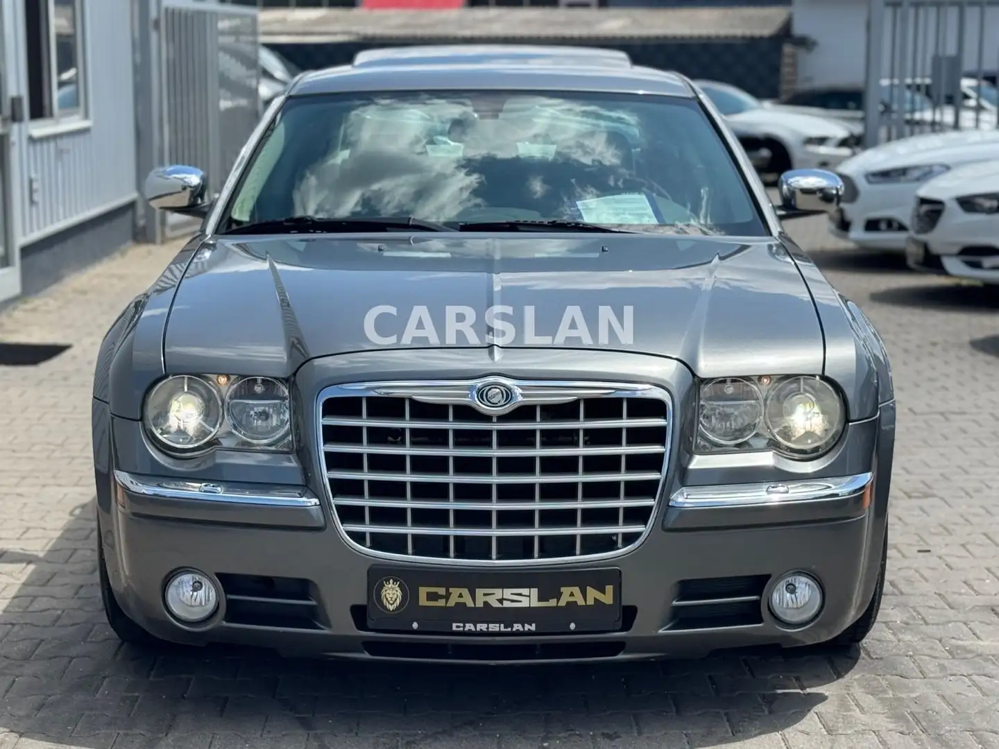 Chrysler 300C 3.0 CRD 2.HAND+NAVI+LEDER+XENON+S.DACH+AHK Grau - 2