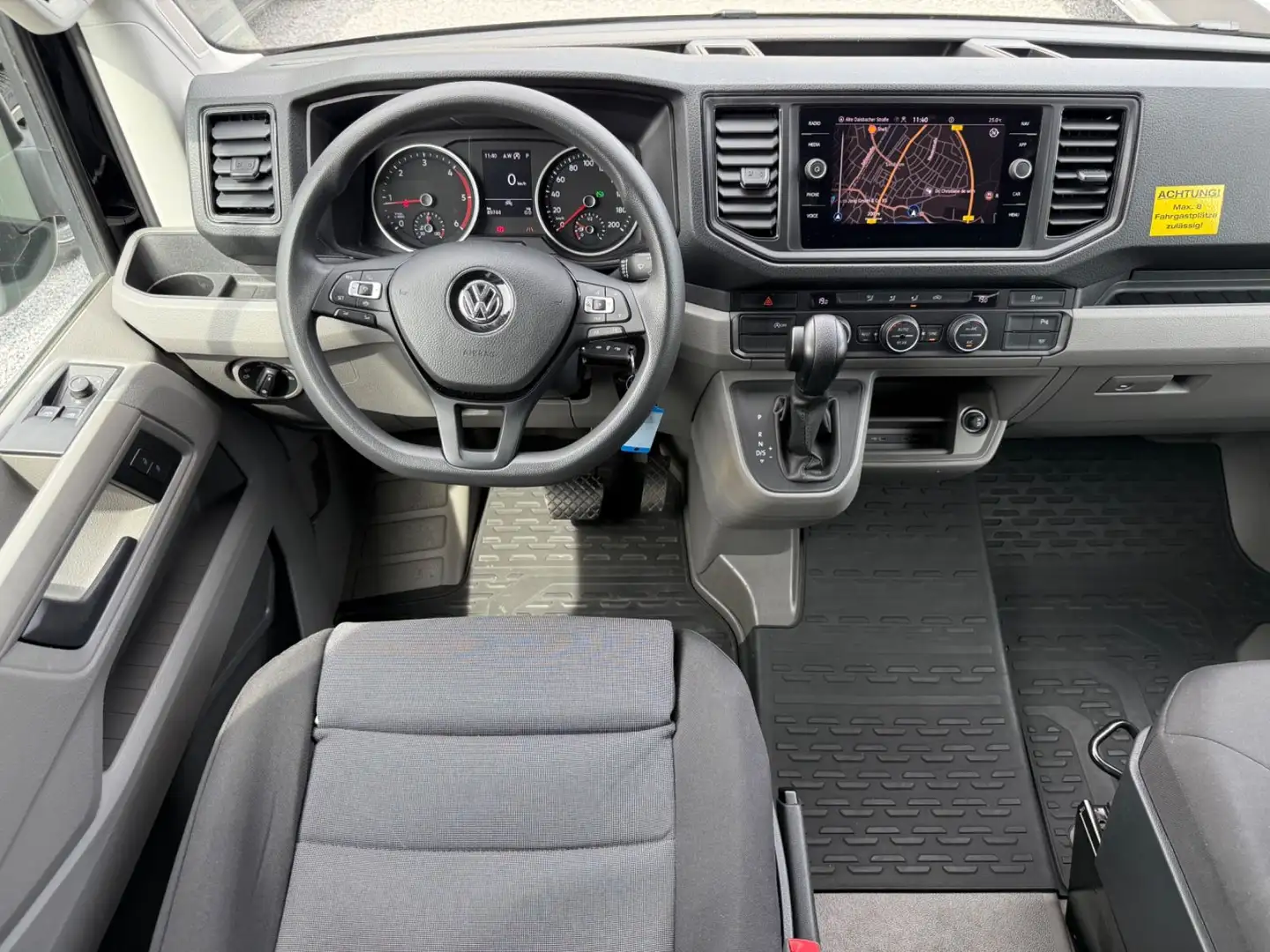 Volkswagen Crafter CRAFTER AUT AHK KLIMA NAVI KAMERA ROLSTUHL-RAMPE Schwarz - 2
