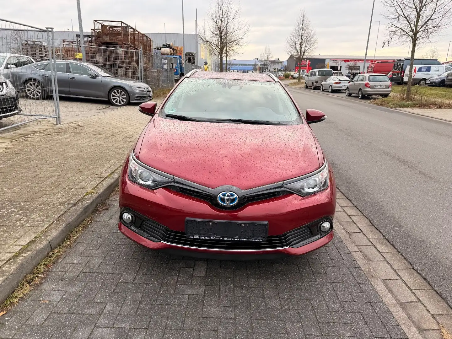 Toyota Auris Hybrid Team D *2. Hand*RFK* Rot - 2