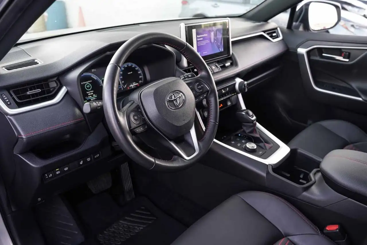 Toyota RAV 4 Prime снимка Toyota RAV 4 Prime