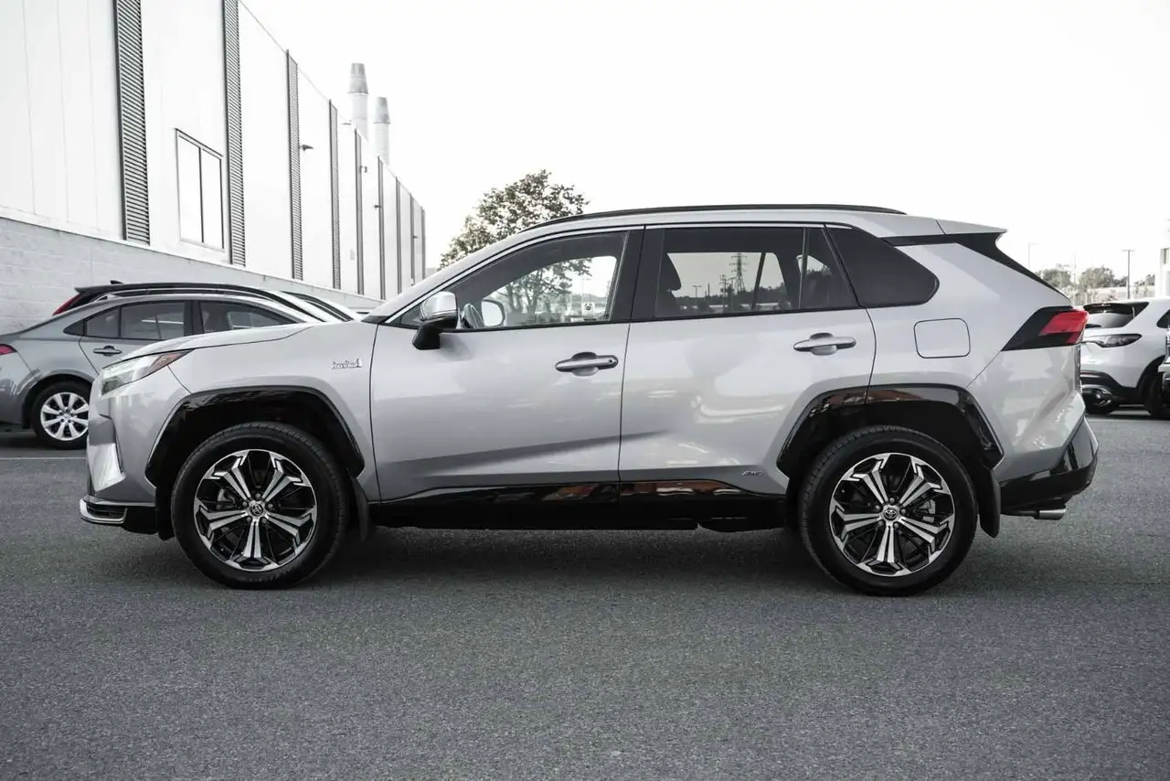Toyota RAV 4 Prime снимка Toyota RAV 4 Prime