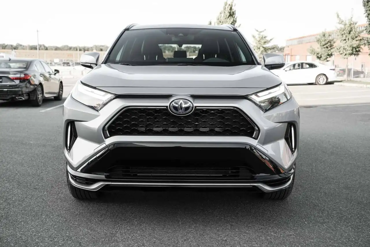 Toyota RAV 4 Prime снимка Toyota RAV 4 Prime