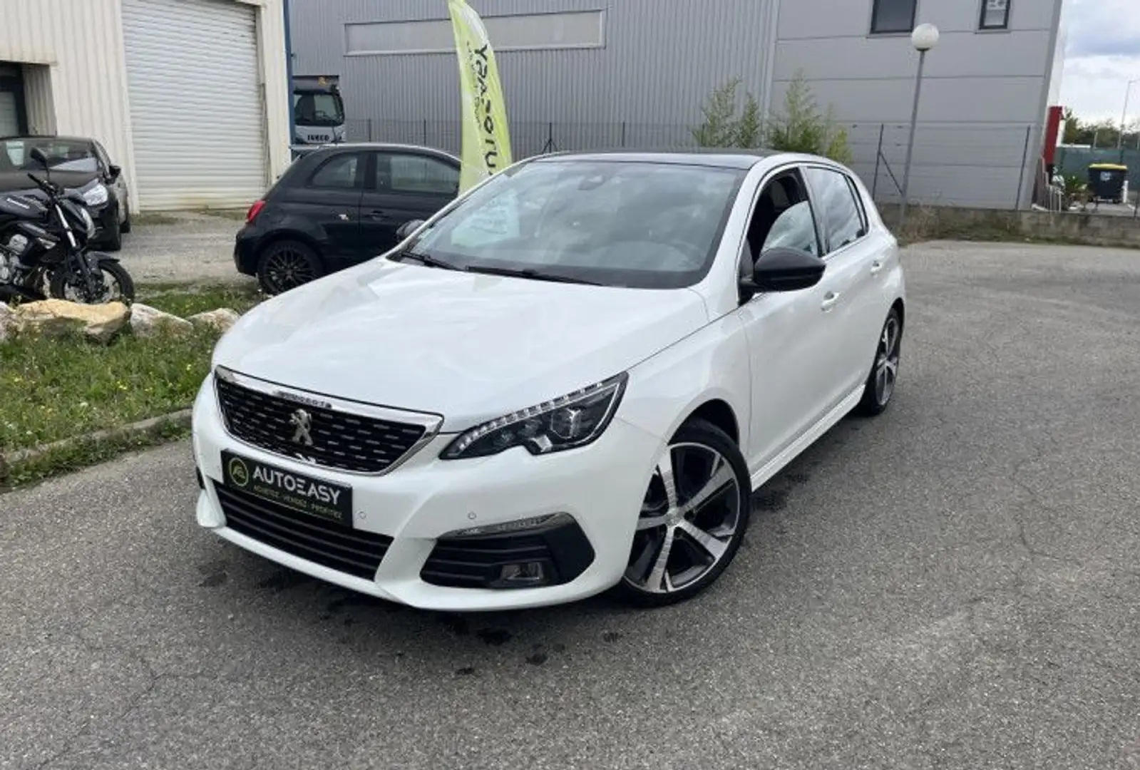 Peugeot 308 1.2 130ch S&amp;S GT Line EAT6 Weiß - 1