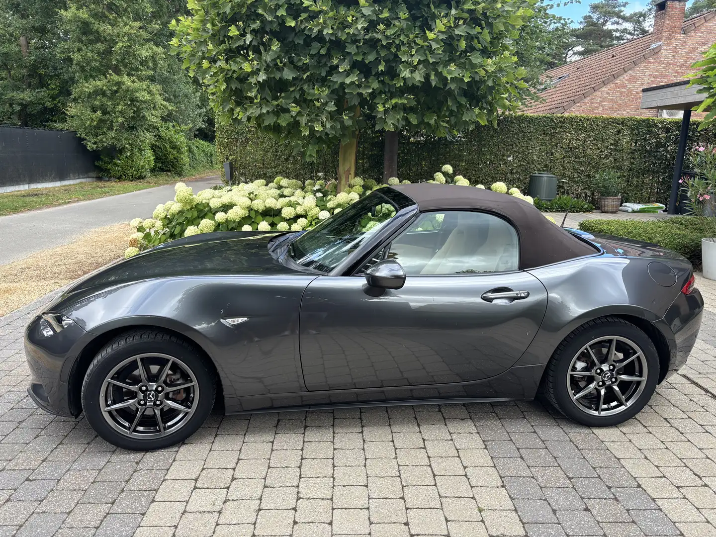 Mazda MX-5 SKYACTIV-G 132 Exclusive-Line - 1