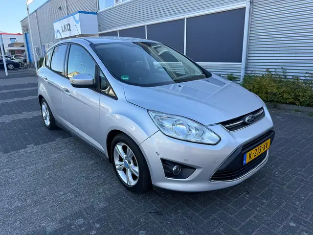 Ford C-Max view 2