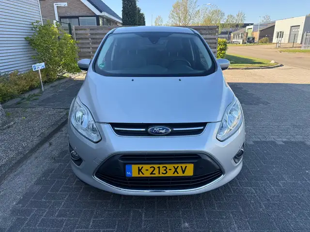 Ford C-Max view 19