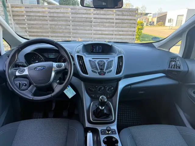 Ford C-Max view 6