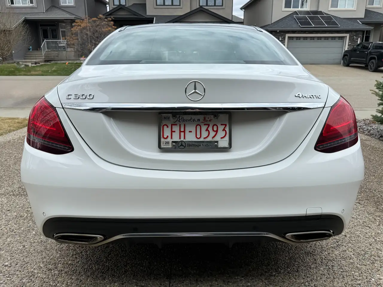 Mercedes-Benz C-Class снимка Mercedes-Benz C-Class
