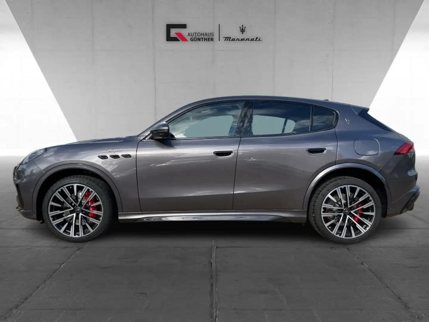 Maserati Grecale Trofeo V6 530PS AWD -Carbon -Klima Pkt. -Pano Grau - 2