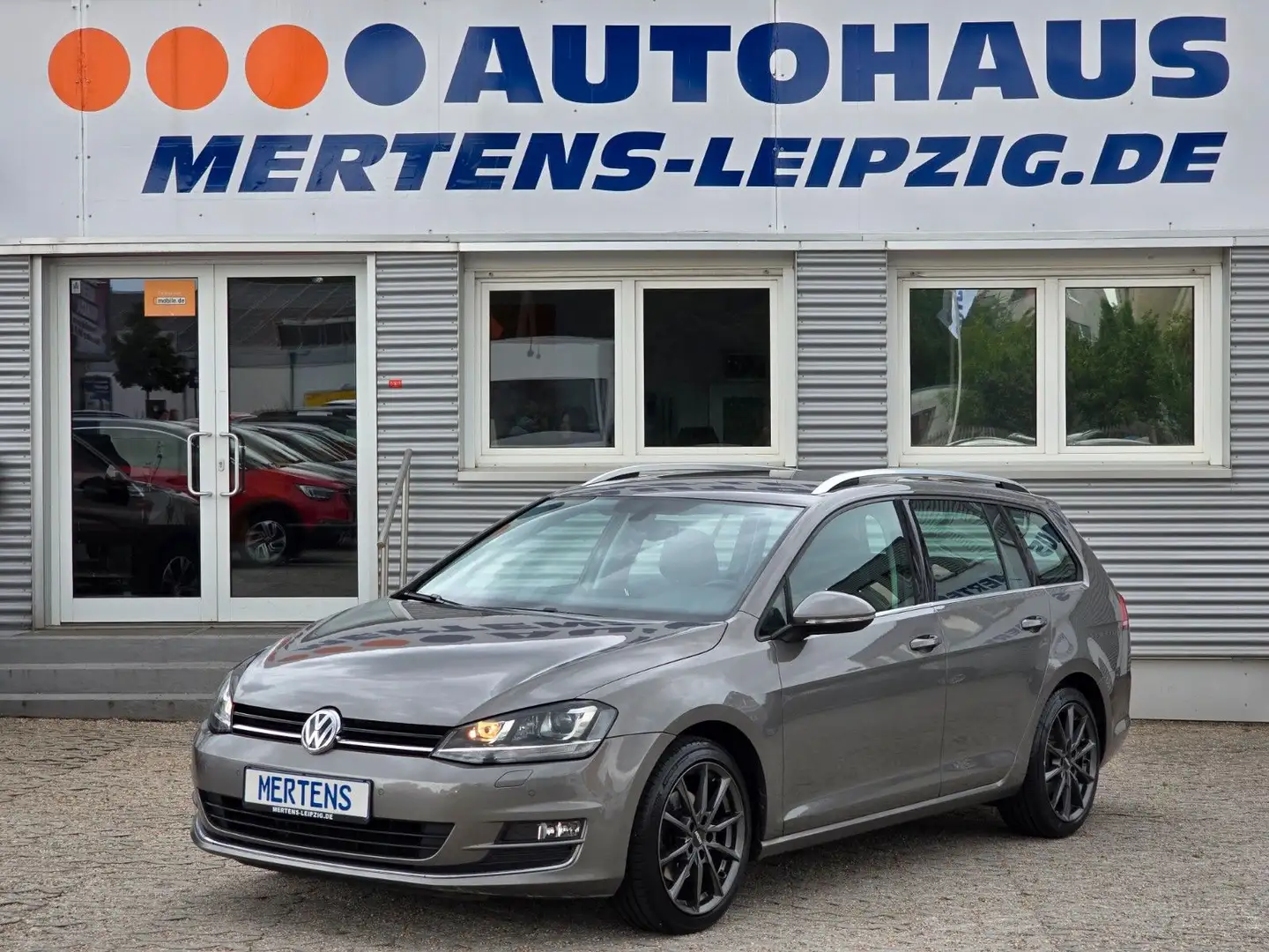 Volkswagen Golf Variant Highline Xenon Navi SHZ PDC Massage Gris - 1