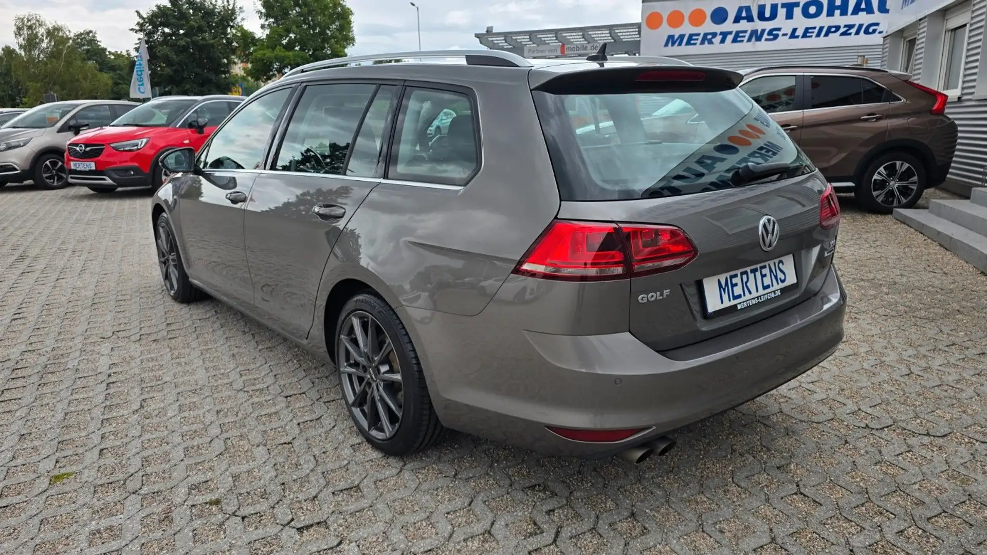 Volkswagen Golf Variant Highline Xenon Navi SHZ PDC Massage Gris - 2